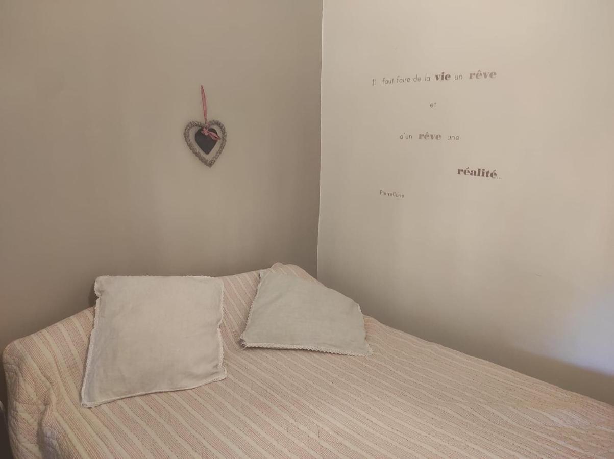 Gite Le Vieux Perrin Villa Andelaroche Buitenkant foto