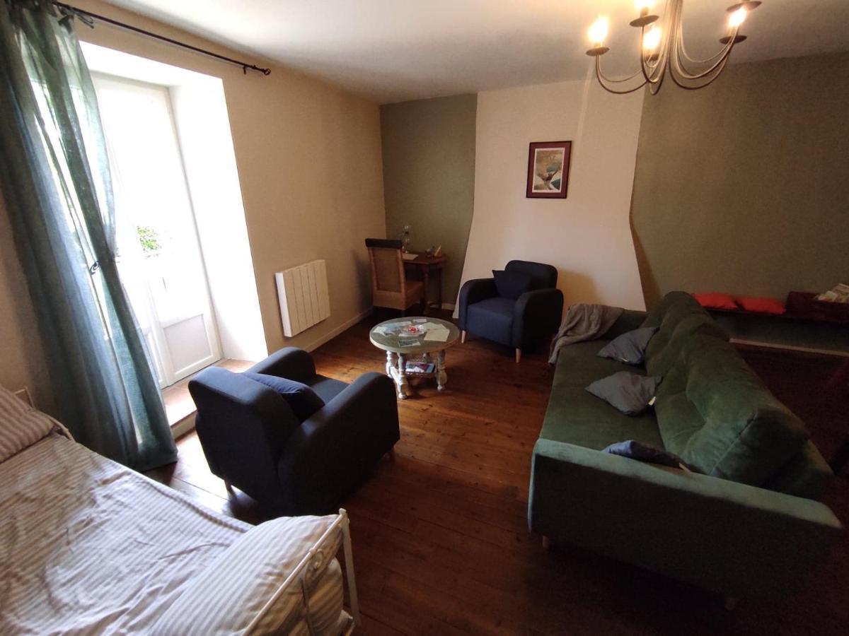 Gite Le Vieux Perrin Villa Andelaroche Buitenkant foto